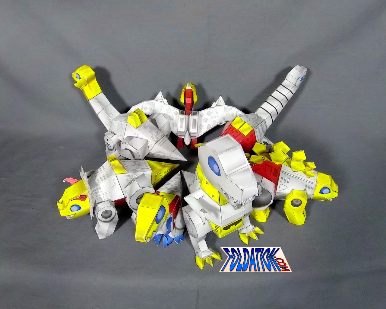 Transformers Dinobots cardmodel set feat. Slash