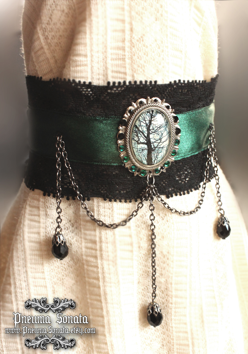 Gothic forest choker