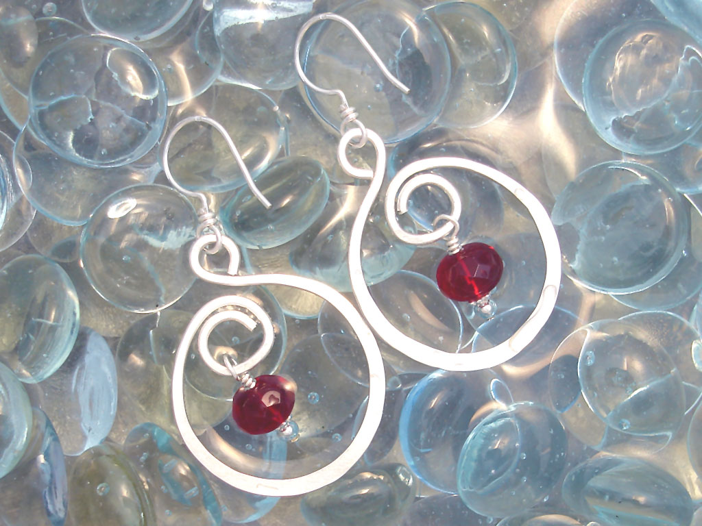 Curvy Hammered Hoop Earrings