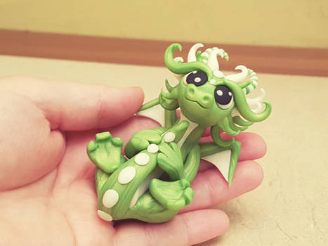 Green Glow In Dark Dragon