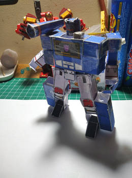 papercraft soundwave by minibot-gears on DeviantArt