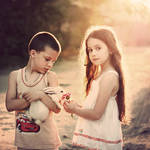 About the evening sun.... by mechtaniya
