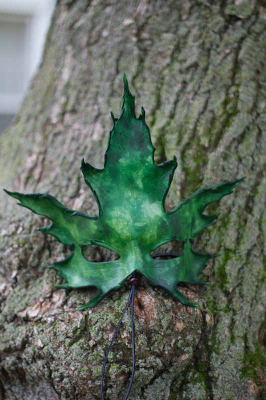 Green Sugar Maple Leaf Mask