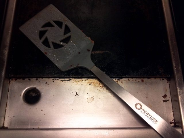 Portal Spatula