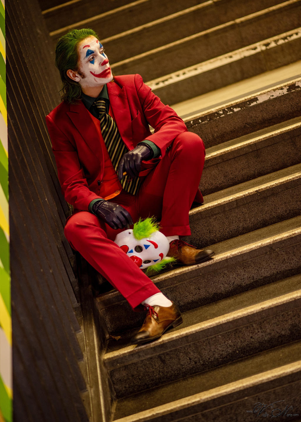 Joaquin Phoenix Joker Cosplay DC Crossplay by Volto-Nero-Costumes on ...