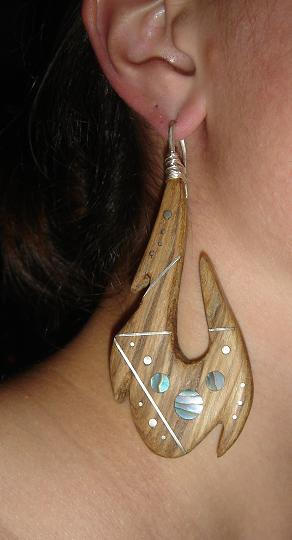 hei-matau earrings no 2.