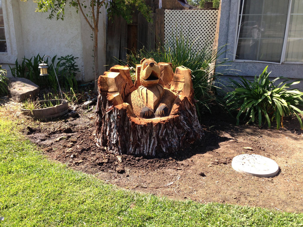 Bear carved out of a tree