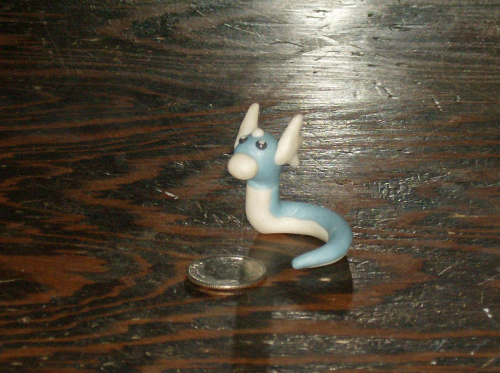 Dratini figurine