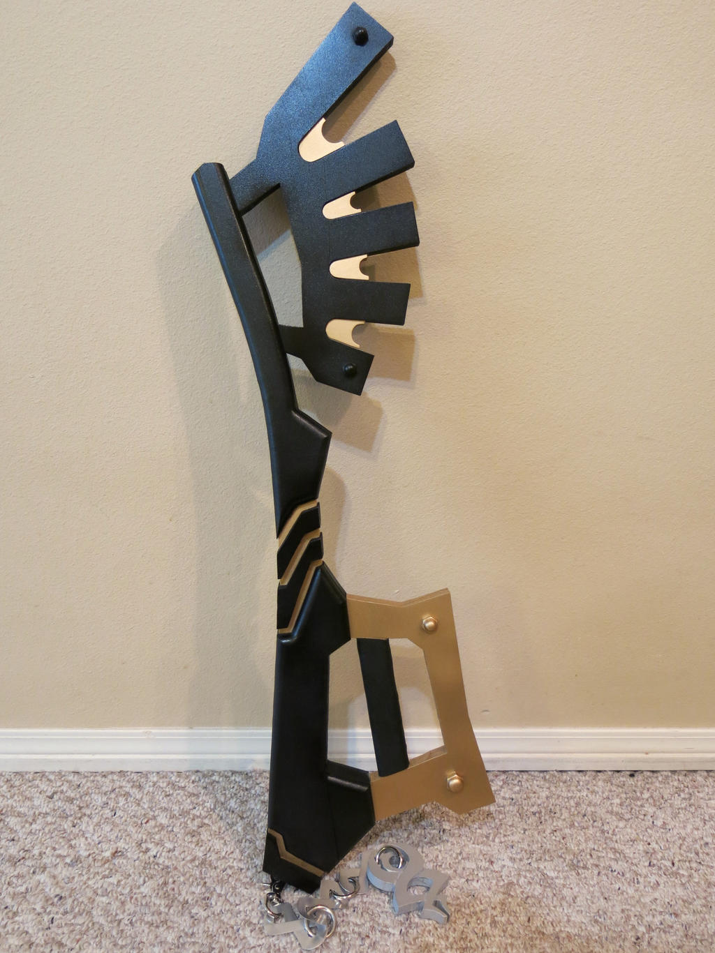 Life Size Wayward Wind Keyblade by AimeeWood on DeviantArt