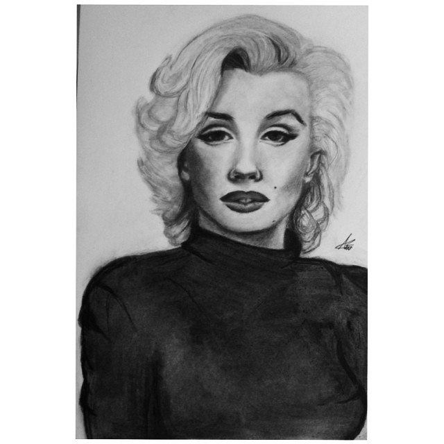 Marilyn Monroe by Annzig