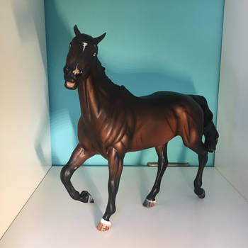 Illusion the thoroughbred model horse 