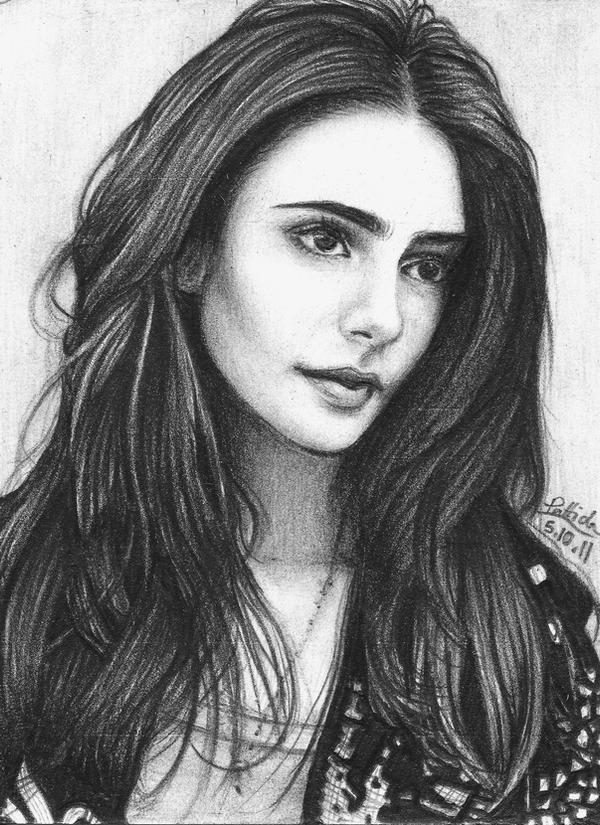 Lily Collins by airlabrador