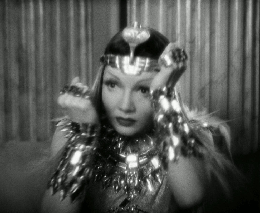 Cleo-4 by p0ps on DeviantArt