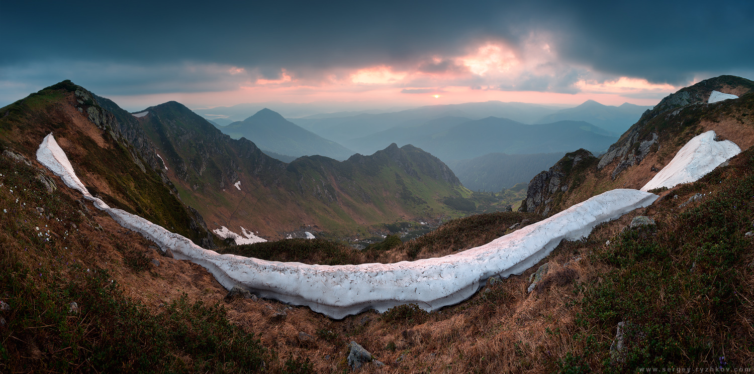 Sunrise in Marmorosy. Carpathians, Ukraine