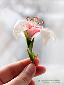 Brooch with Lily - Polymer Clay Flowers