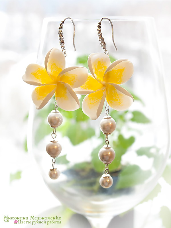 Earrings 'Plumeria' - Polymer Clay Flowers