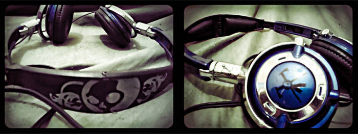 Blue skullcandy.