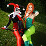 DC - Poison Ivy and Harley Quinn 02