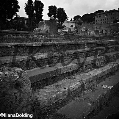 Roman Steps by IlianaK on DeviantArt