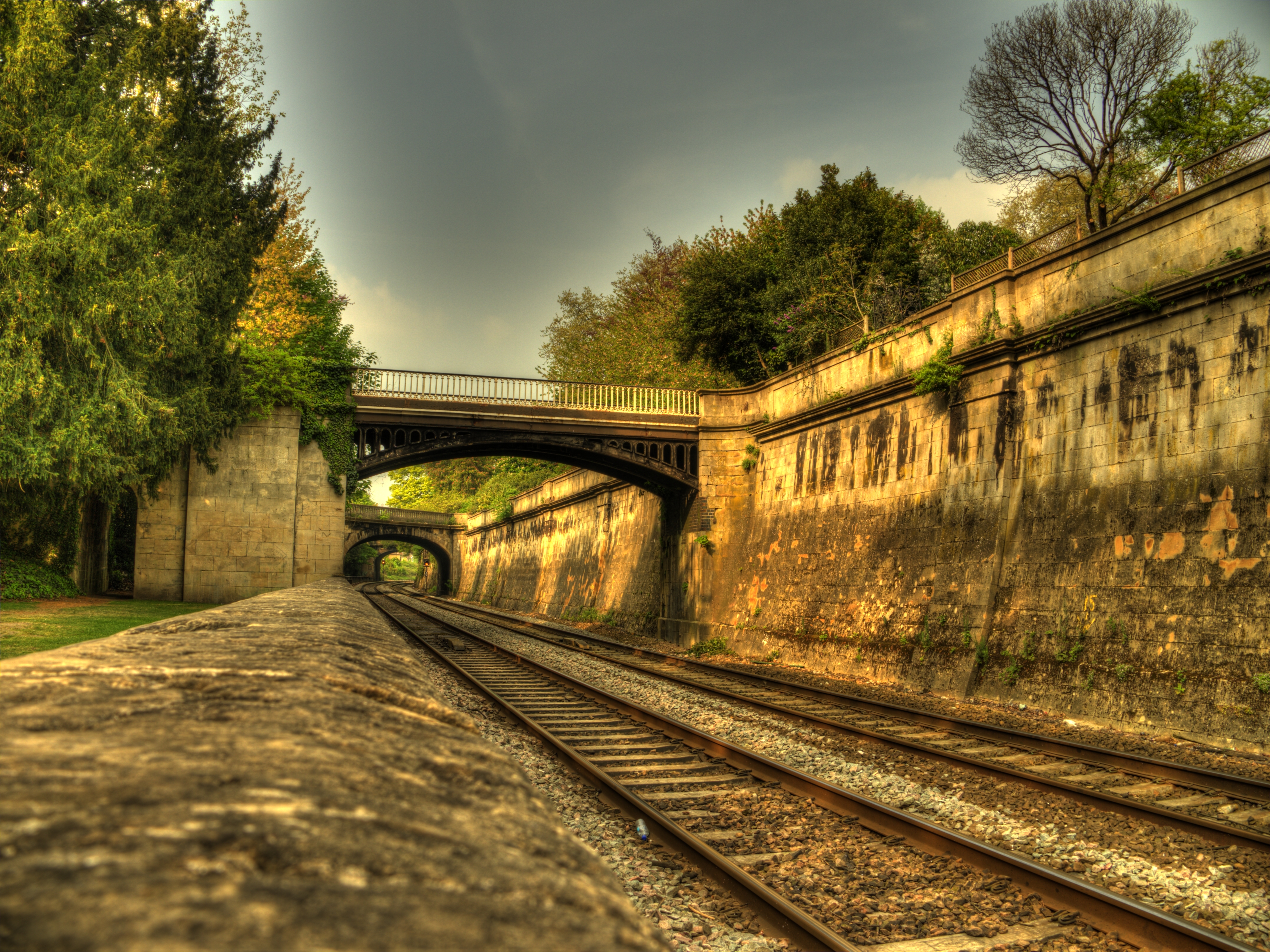 Bath Tracks