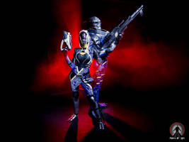 Garrus and Tali cosplay lightpainting