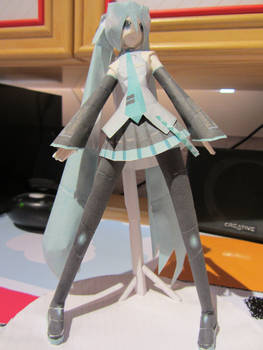 Hatsune Miku Papercraft