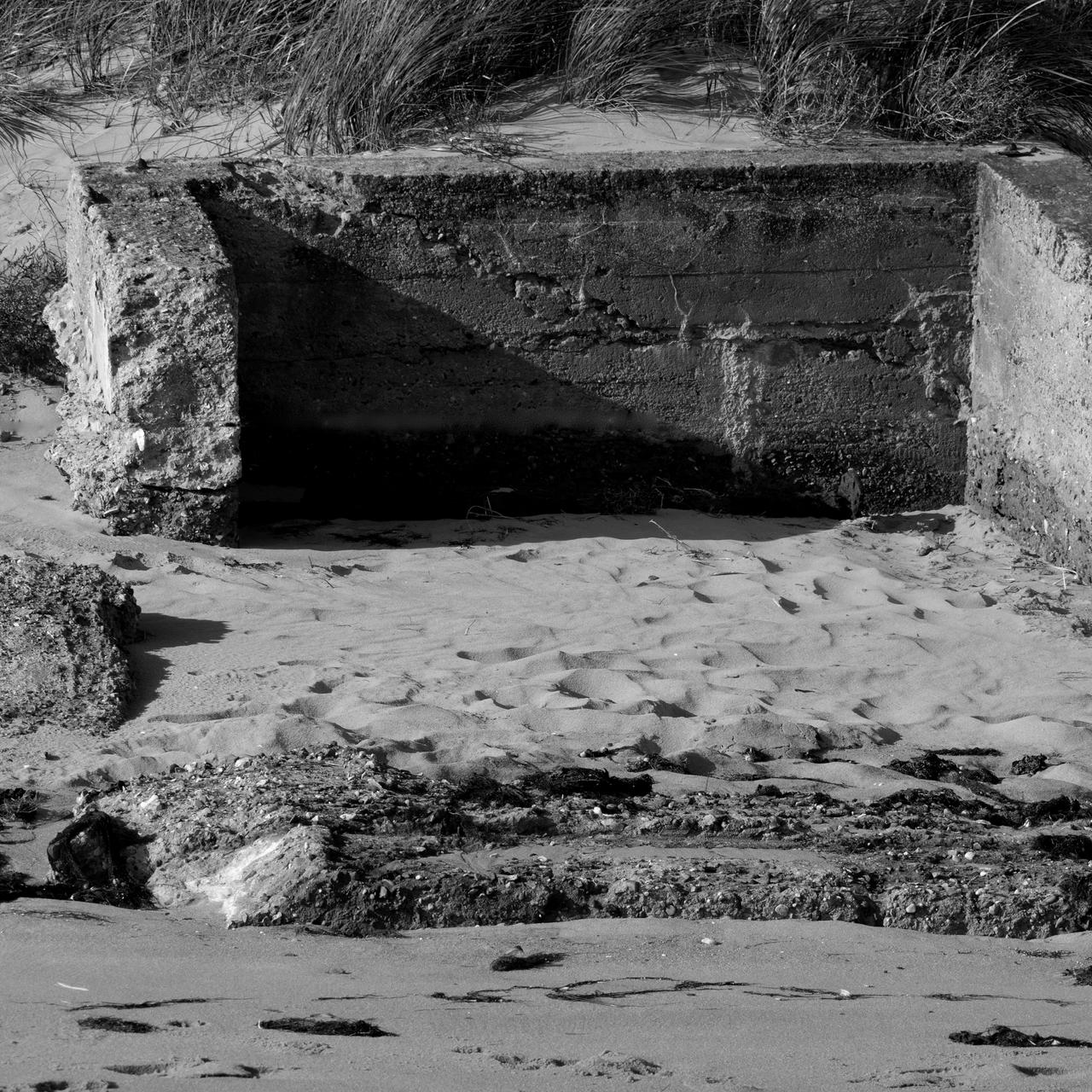 Reste by artistoll on DeviantArt