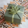 Green Origami Gift Box with Quilling Ornament II