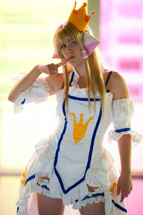 chobits - chii - crown