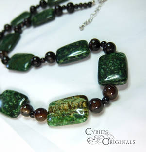 African green Jasper and agate necklace