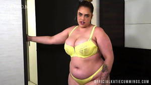 Sexy chunky Katie Cummings in her underwear