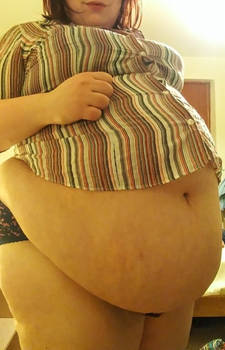 Silverriderbbw in another outgrown shirt