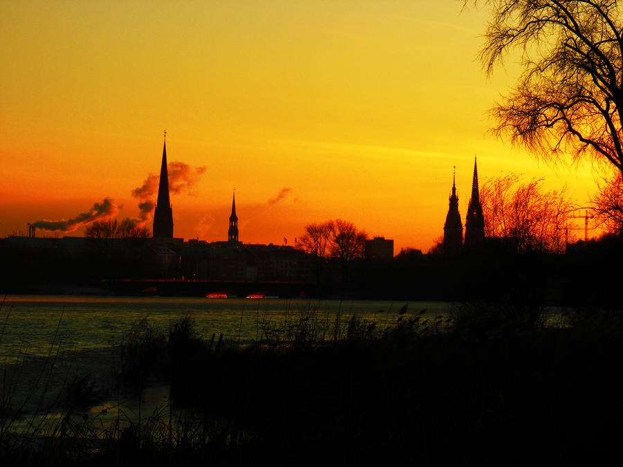 silhouette of Hamburg in sunse