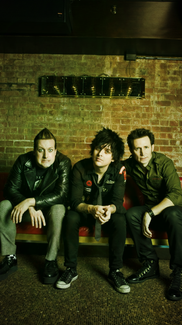 Green Day Iphone Wallpaper By Sailortrekkie92 On Deviantart Green Day Iphone Wallpaper By Sailortrekkie92 On Deviantart
