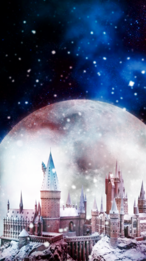 Christmas at Hogwarts iphone wallpaper