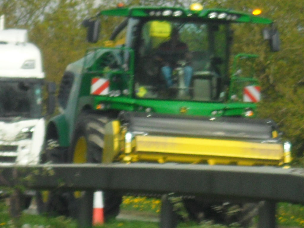 John Deere combine harvester by humanmuck on DeviantArt