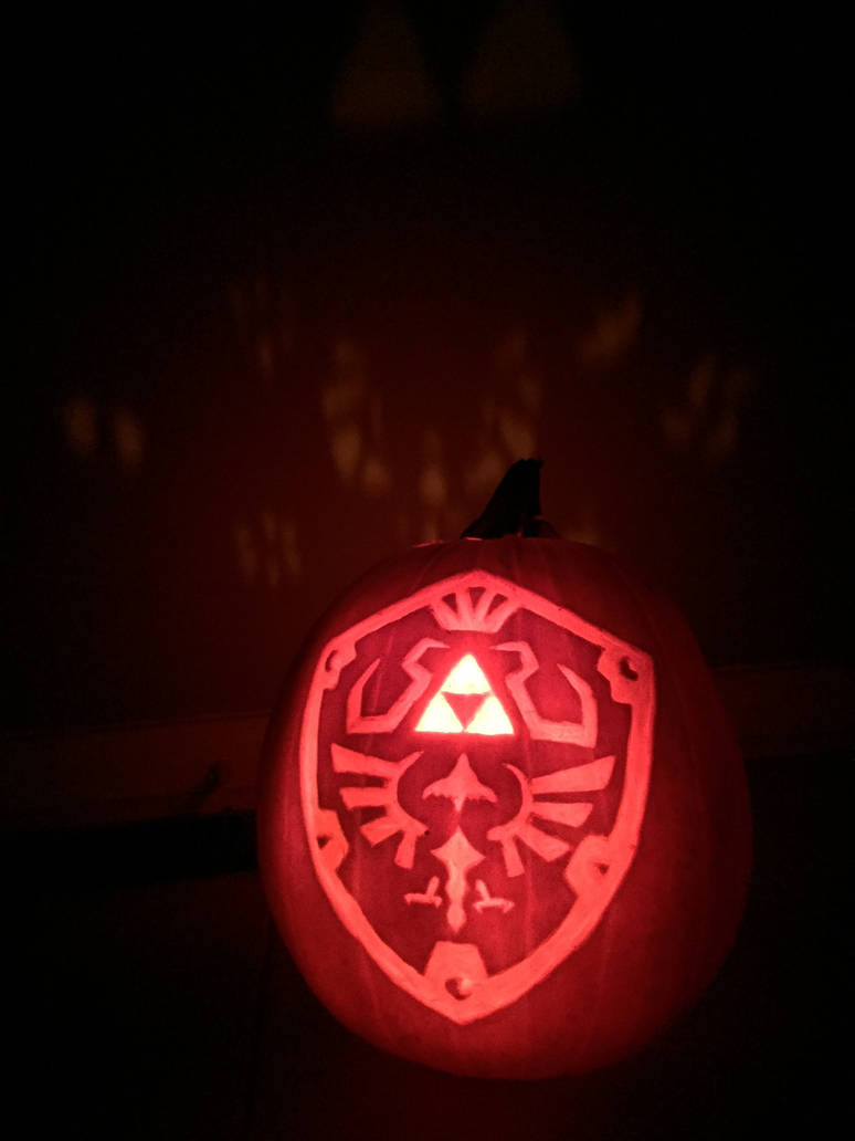 Hylian Shield Pumpkin By TalaKanna On DeviantArt hylian-shield-pumpkin-carving-by-crystalcat555-on-deviantart