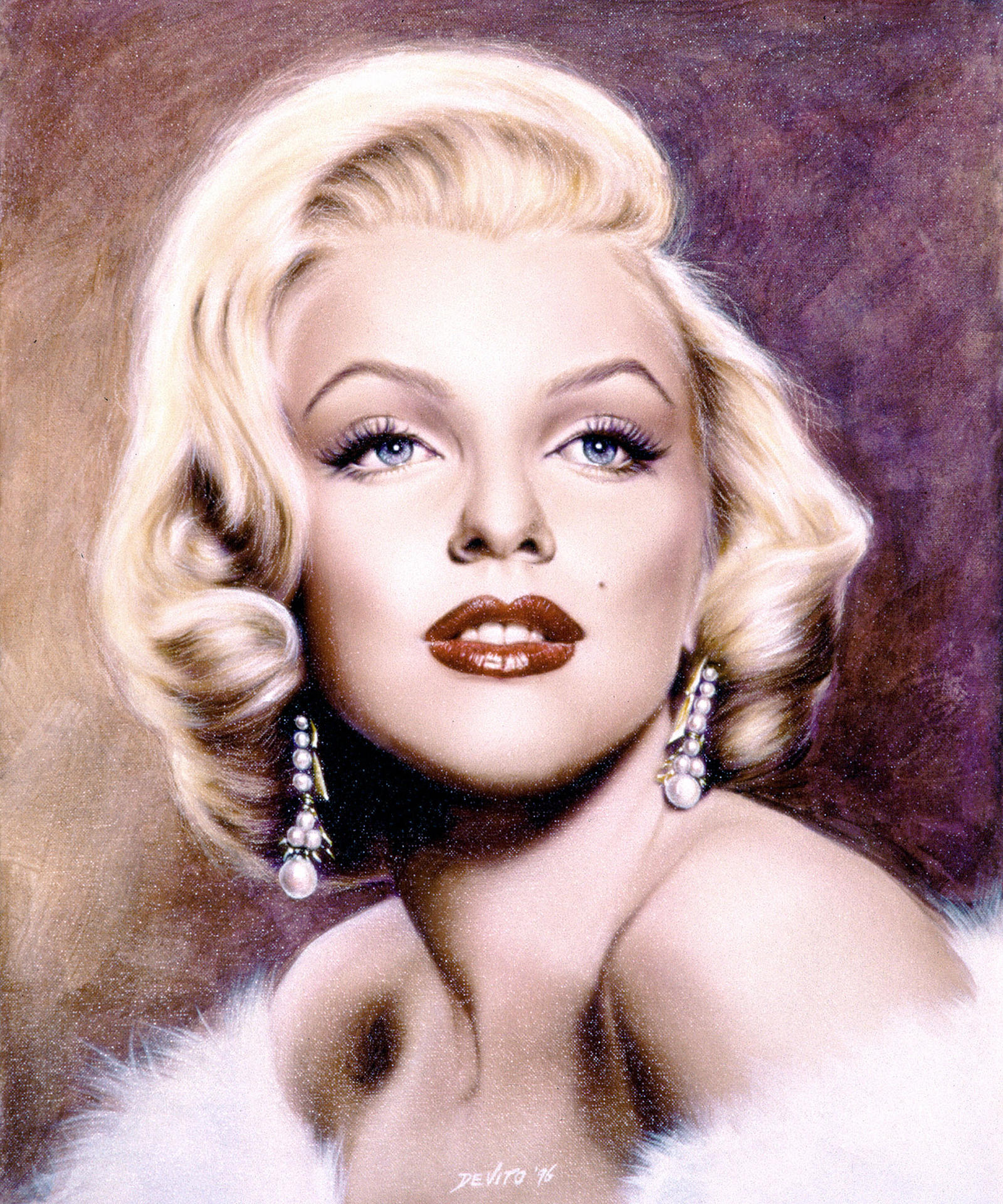 Marilyn in white