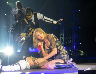 The Red Tour- 15