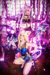 KDA ALL OUT - Ahri and Evelynn cosplay