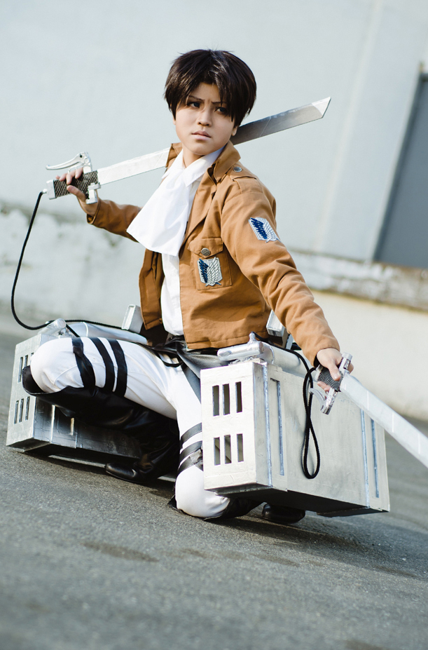 AoT-Shingeki no Kyojin - Levi Rivaille