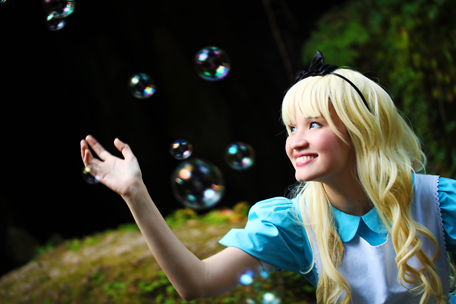 Alice and the bubbles