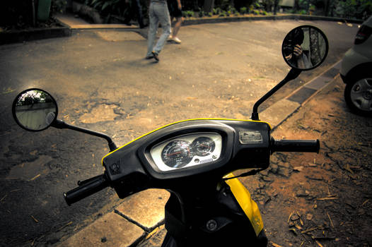 Yellow HDR Bike?