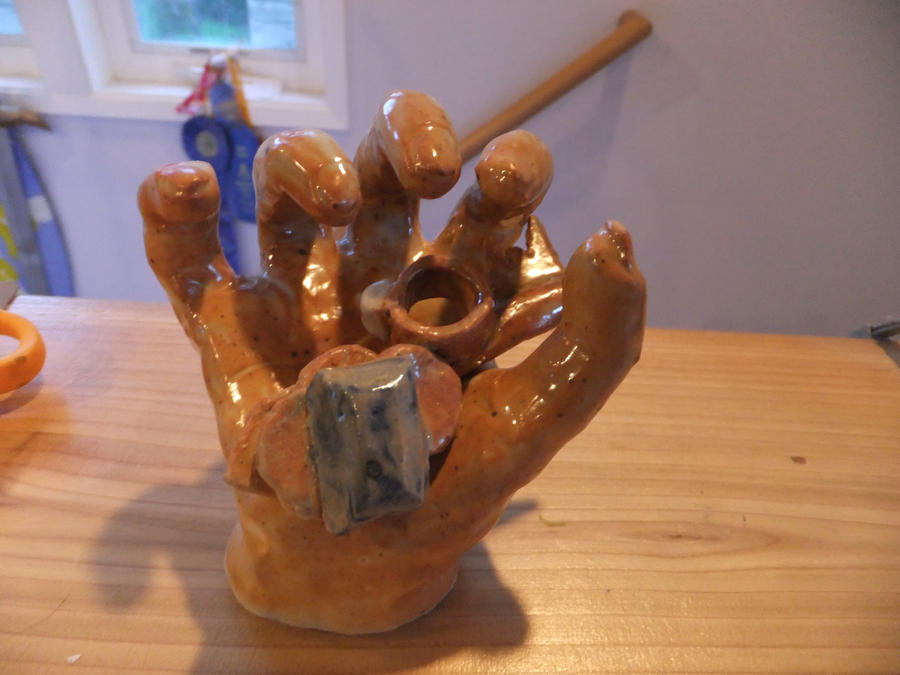 The Hand ceramic thingy