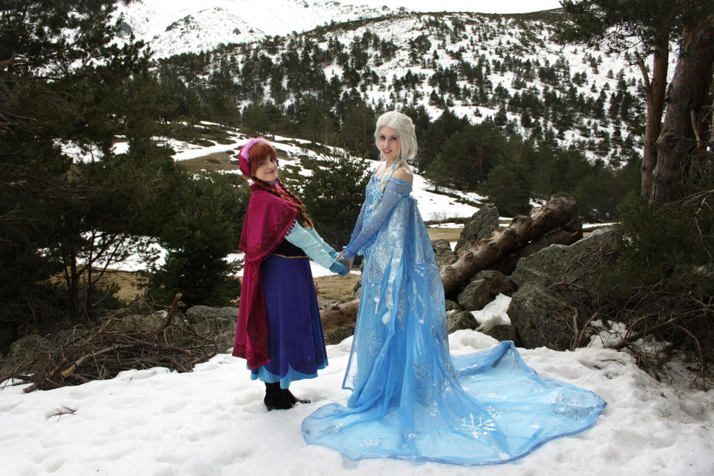Anna and Elsa (Winter ver.) [ Frozen ]