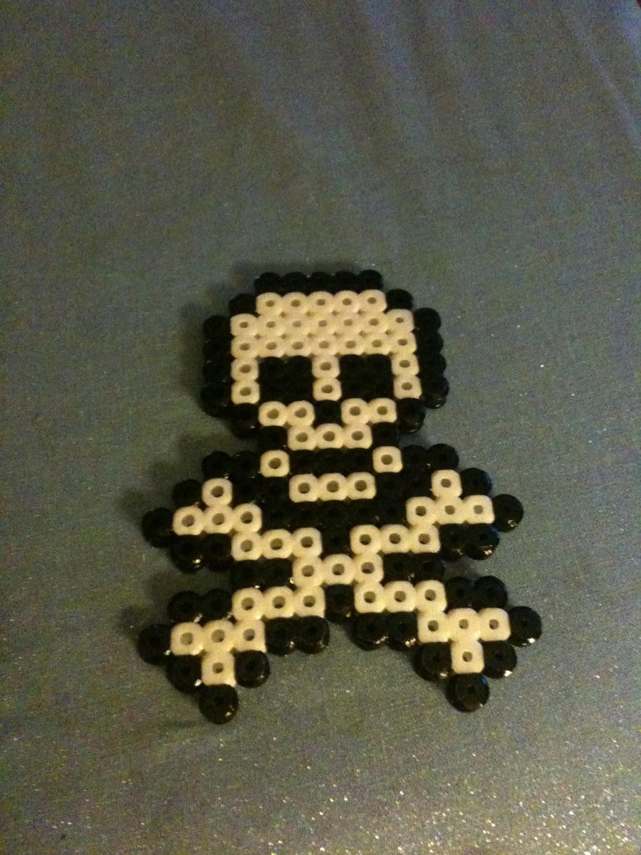 Skull Perler Bead Hair Clip by siths-stitches on DeviantArt Skull Perler Bead Hair Clip by siths-stitches on DeviantArt