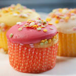 Cup Cakes II by Lollipop0406