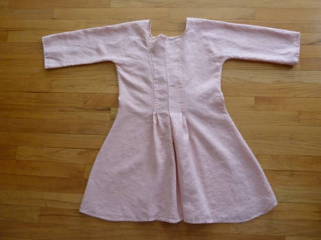 pink linen shortgown, 1750-1790