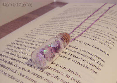 Hearts Bottle Necklace Magic Snow Vial