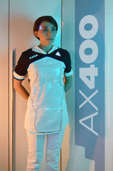 Kara cosplay from Detroit: Become Human